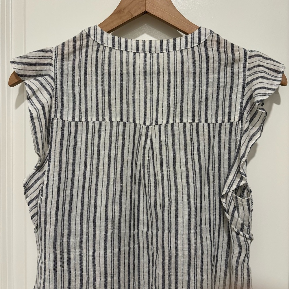 🪴$5/25🪴Old Navy Blue White Striped Linen Blend Ruffle Sleeve V-Neck Blouse Top S - Picture 9 of 12